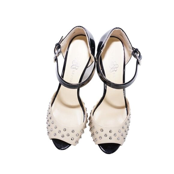Rock & Republic Kurt Studded Two Tone Platform Pumps, Size 8 - Picture 3 of 13
